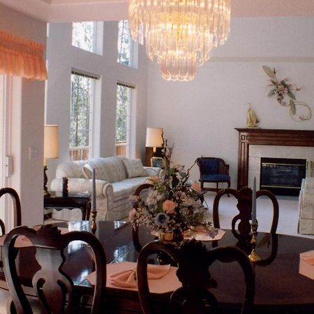 River Cove Elegant Waterfront Bed & Breakfast 波斯特福尔斯 外观 照片