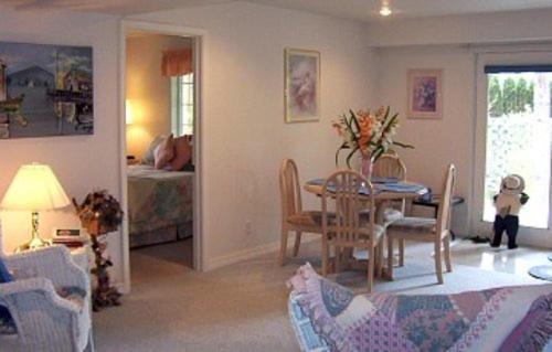 River Cove Elegant Waterfront Bed & Breakfast 波斯特福尔斯 外观 照片